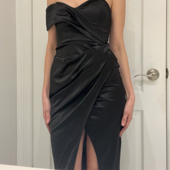 Nookie Black Off-Shoulder Maxi Dress - Picture 2 of 3